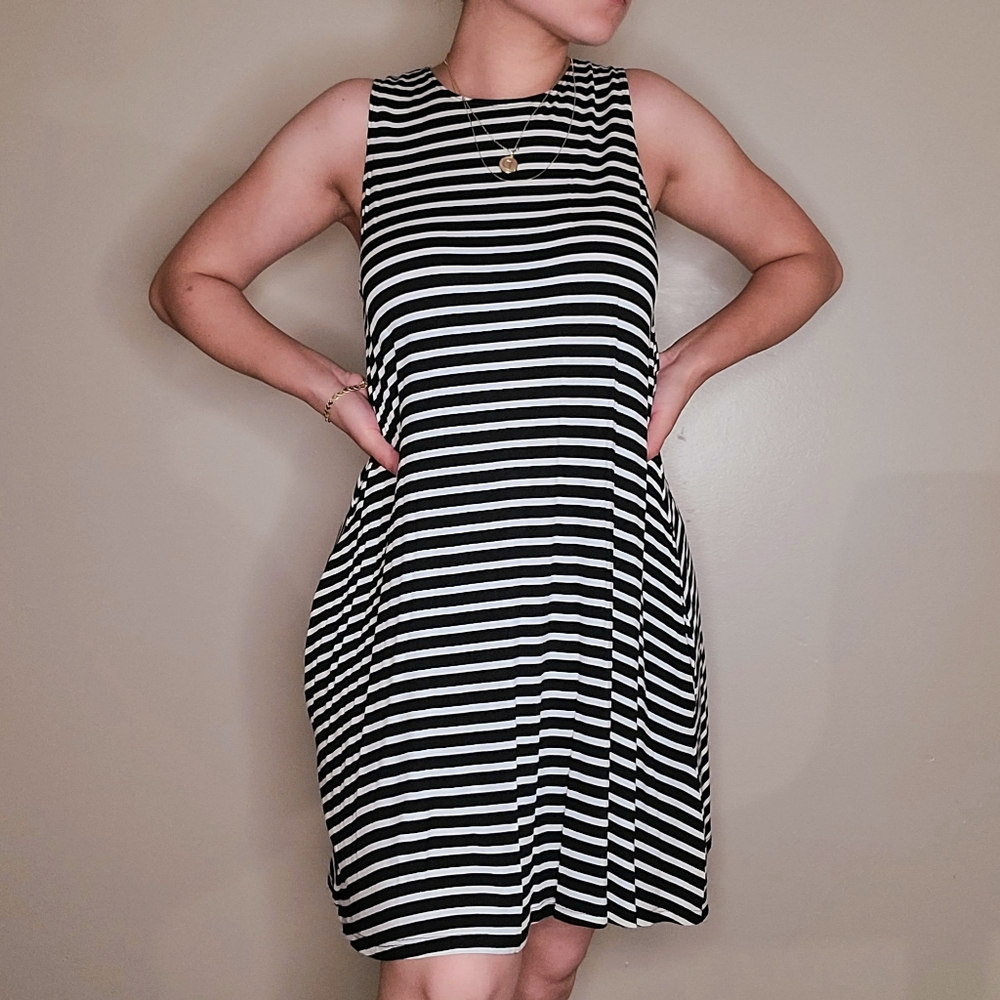 Estella black & white striped dress with pockets